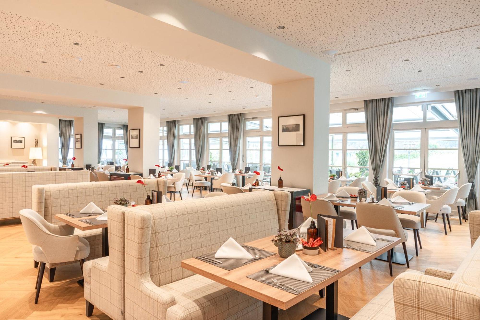 Imlauer Hotel Schloss Pichlarn Айген-ім-Енсталь Екстер'єр фото Restaurant